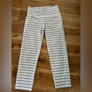 Athleta Women’s Gray and White Striped 7/8 Leggings